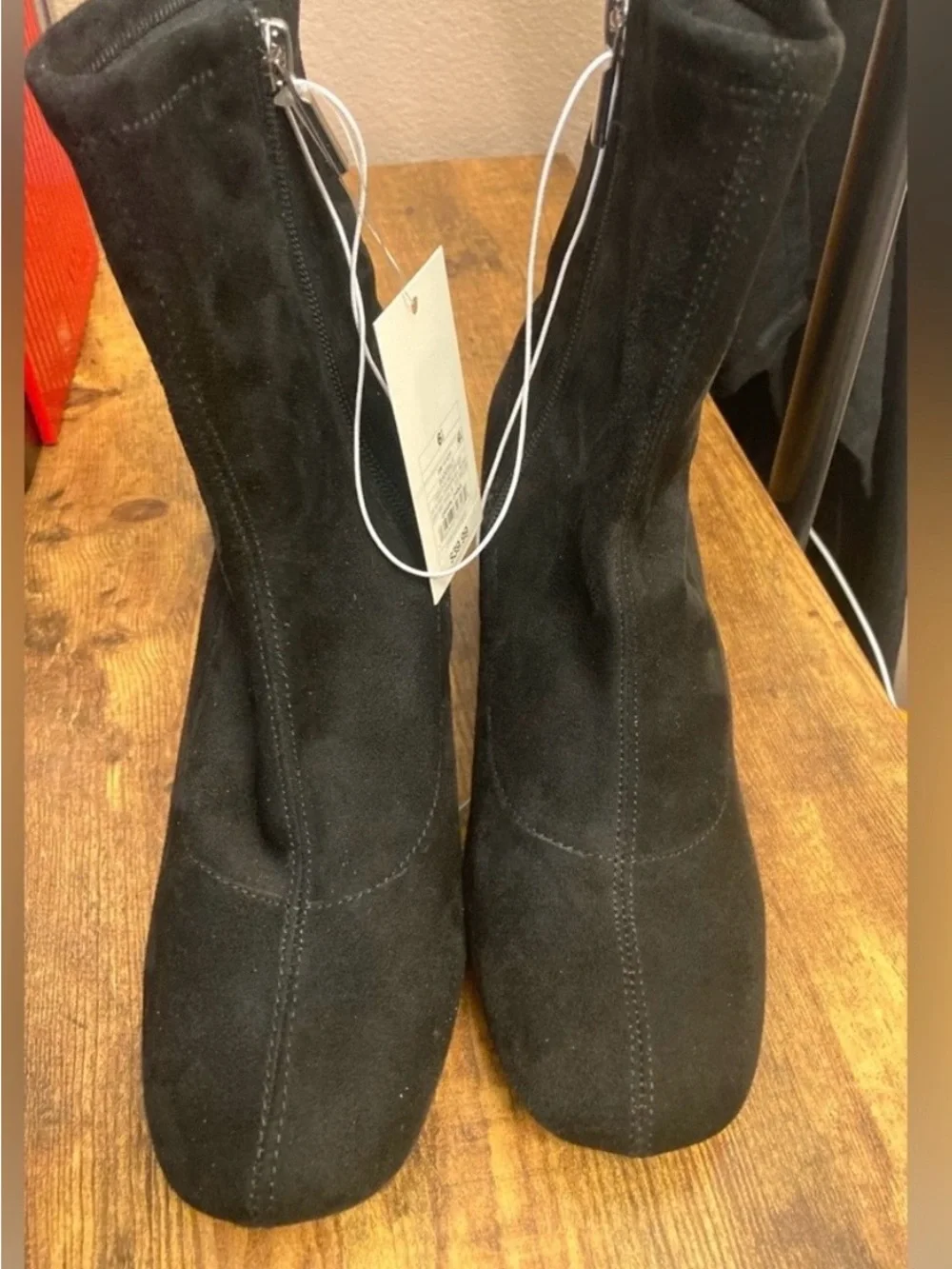Onyx women dolly